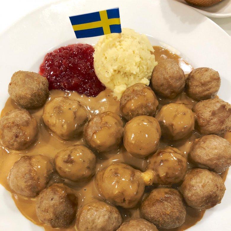 Ikea deschide primul magazin în India... fără chifteluţele suedeze de vită