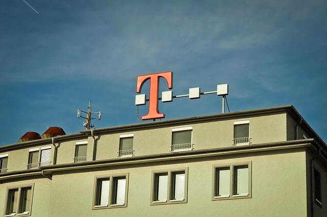 Deutsche Telekom a revizuit în creştere estimările de profit în 2018