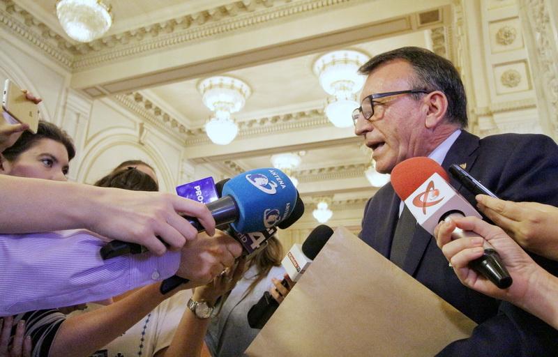  Vicepremierul Stănescu:Aseară - o bătălie între statul de drept şi tentacule ale statului paralel; Guvernul trebuie să rămână
