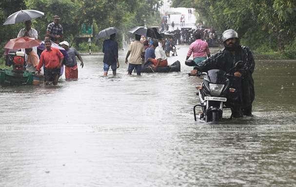 Bilanţul inundaţiilor din Kerala de la începutul sezonului musonic a ajuns la 357 de morţi
