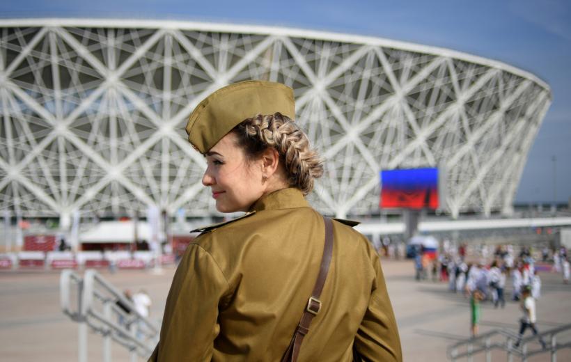 Un deputat rus propune uniforme militare pentru profesori si elevi!