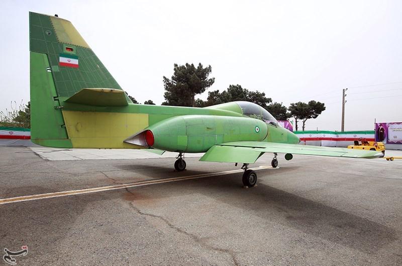 VIDEO. Primul avion de luptă al Iranului