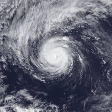 Uraganul Lane a ajuns la intensitate maximă în timp ce se îndreaptă spre Hawaii