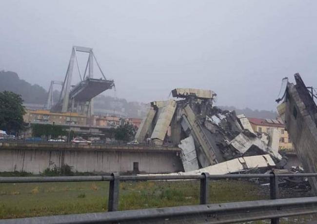 Experţii atrag atenţia că partea de vest a podului prăbuşit la Genova este nesigură