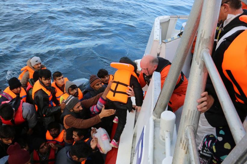 Migranții de pe nava Diciotti au intrat în greva foamei