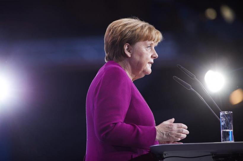 Angela Merkel apara proiectul energetic al rusilor Nord Stream-2