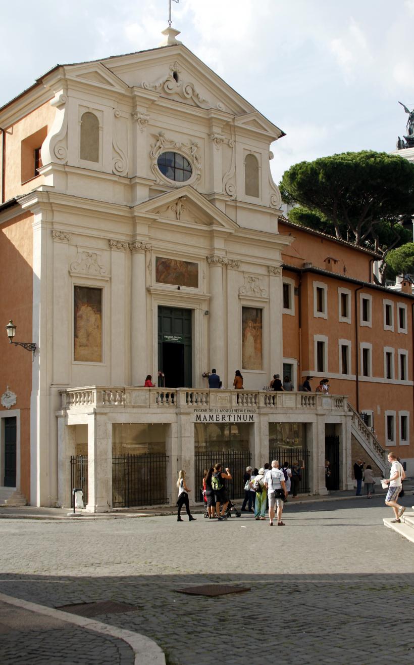 VIDEO Acoperişul unei biserici din centrul istoric al Romei s-a prăbuşit