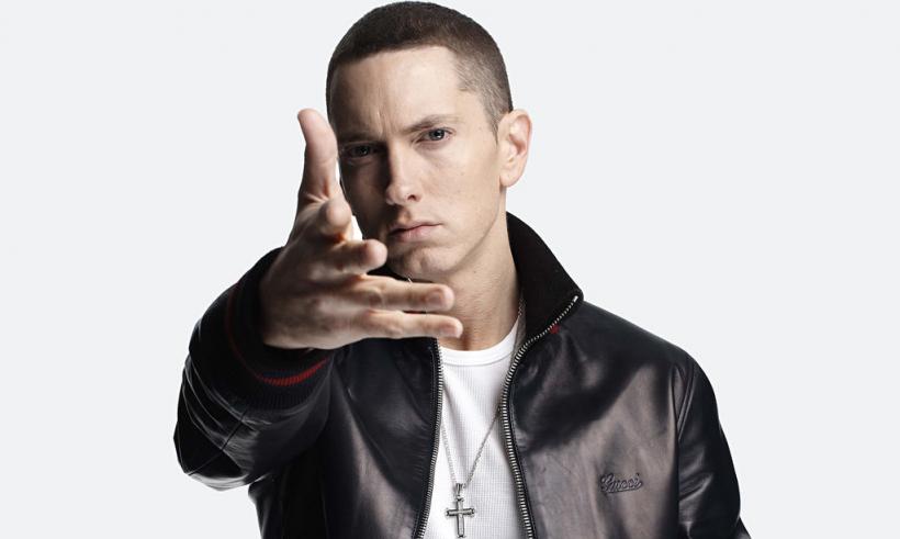 Eminem a lansat un album surpriză, intitulat „Kamikaze”