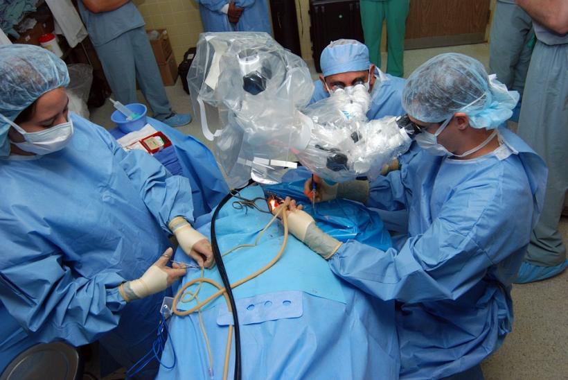Nouă serie de operații pe cord pentru copiii cu malformații