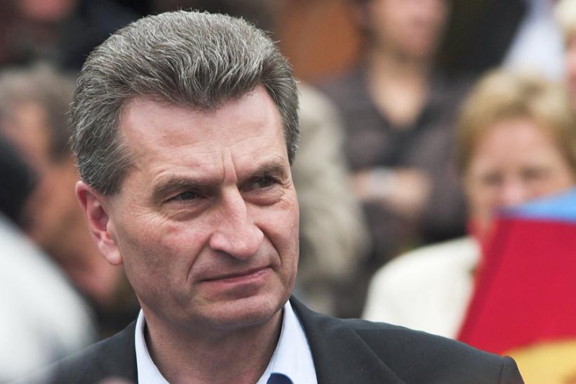 Comisarul Oettinger: Polonia, Ungaria, România și Italia vor să slăbească sau să distrugă proiectul european