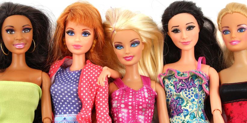 Producătorul păpuşilor Barbie se lansează în cinematografie