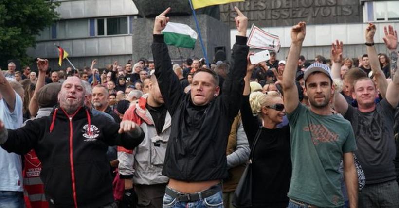 Germania: Guvernul, îngrozit de sloganurile naziste proferate la un protest în estul ţării