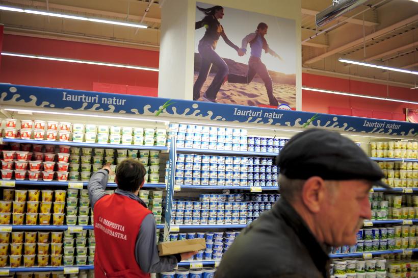 România importă din ce în ce mai mult lapte