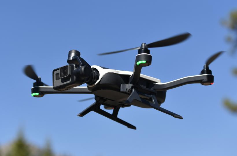 Poliţia din Kosovo recurge la drone pentru a reduce numărul de accidente de circulaţie