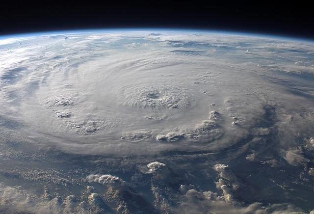 SUA: Uraganul Florence, retrogradat la categoria 1 (NHC)