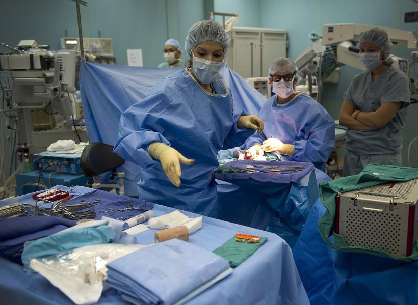 Intervenție chirurgicală în premieră la Spitalul Județean de Urgență din Alba Iulia