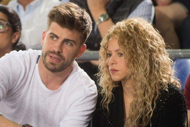Shakira şi Pique pun capăt zvonurilor de separare printr-o cină romantică la restaurant