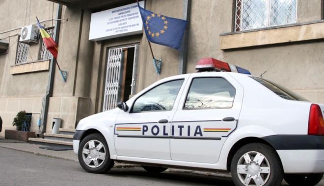 Un bărbat şi femeie din Cluj au fost reţinuţi pentru furtul a 57.000 de lei dintr-o utilitară
