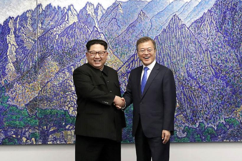 Liderii celor două Corei au avut prima întâlnire în cadrul noului summit intercoreean