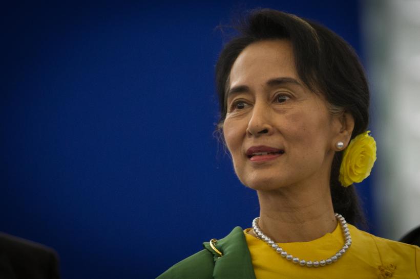Myanmar: Şapte ani de închisoare pentru critici la adresa lui Aung San Suu Kyi, lidera partidului de guvernare