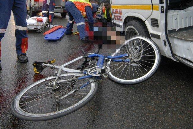 Un bărbat a murit după ce a fost accidentat, în timp ce circula cu bicicleta, de un şofer băut