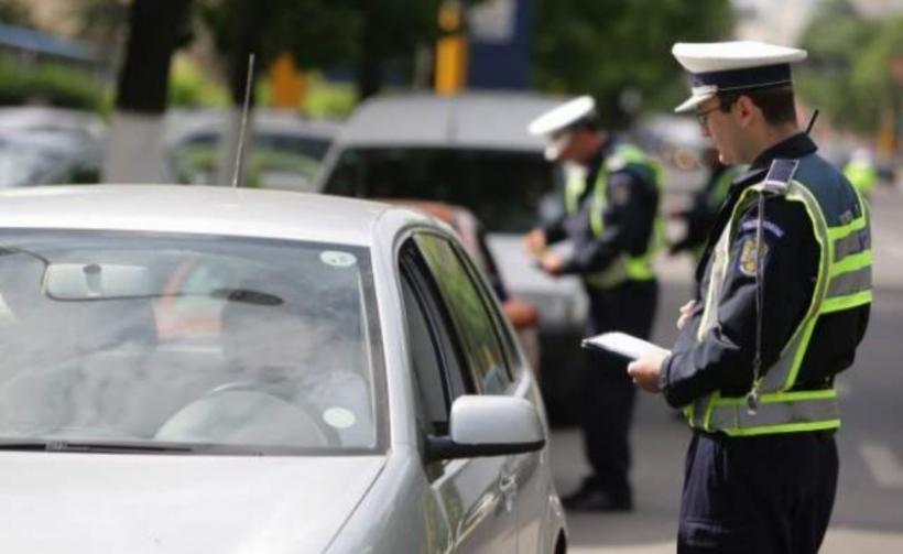 Şoferul ministrului Educaţiei, amendat de poliţişti pentru că circula cu viteză peste limita legală 