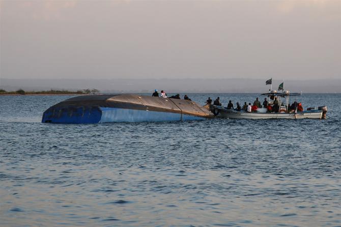 Peste 200 de morţi în naufragiul unui feribot în Tanzania