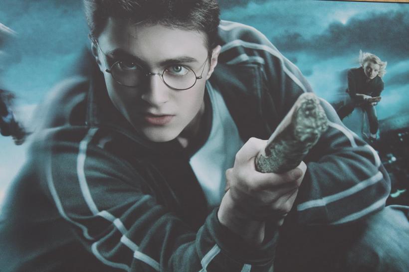 Timbre inspirate din franciza cinematografică &quot;Harry Potter&quot; vor fi lansate în Marea Britanie