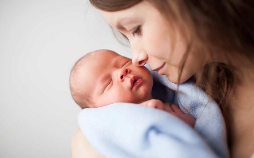 Mamele cu venituri reduse vor primi produsele necesare îngrijirii nou-născutului