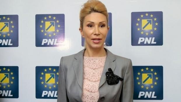 Raluca Turcan: Demisia lui Valentin Popa este un gest de neputinţă şi incompetenţă