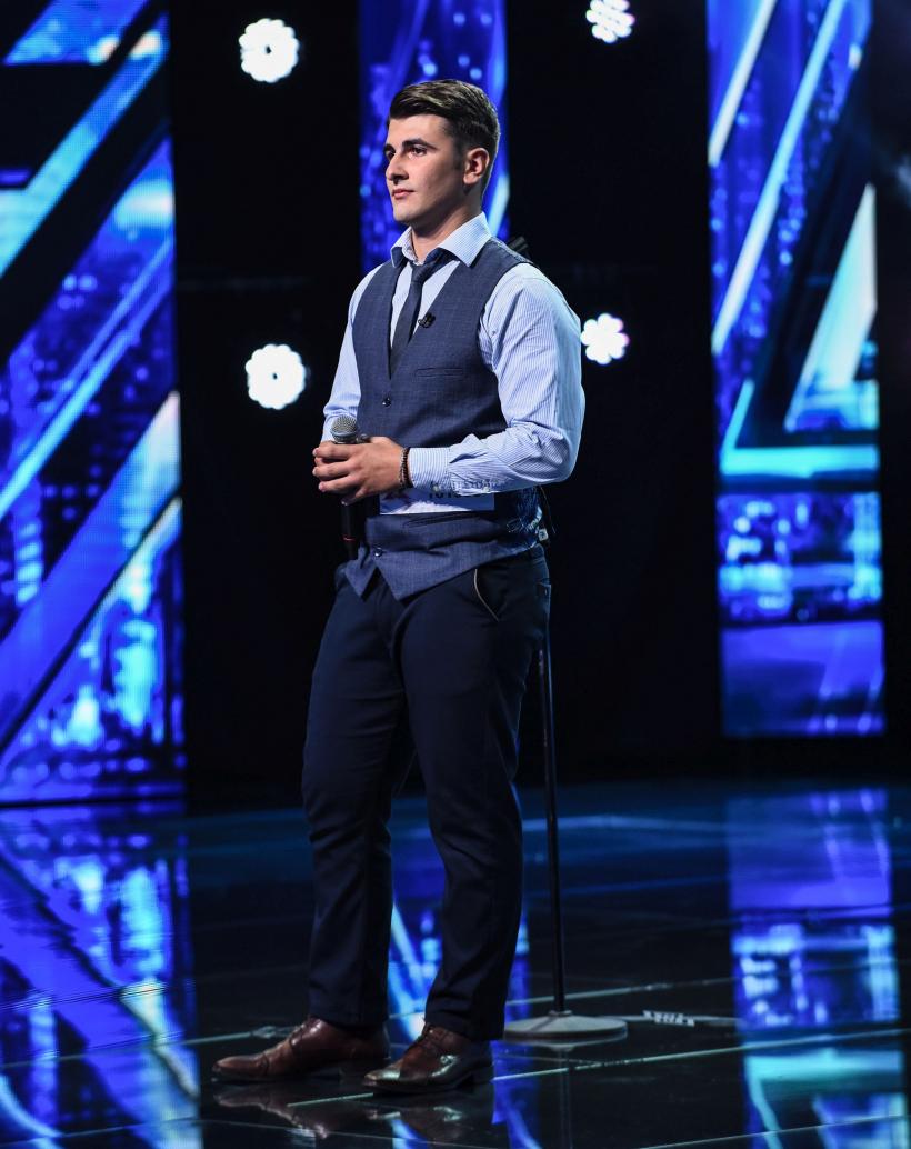 Ștefan Bănică, dezvăluire pe scena X Factor:  ”Sunt un tip exigent cu fiul meu”