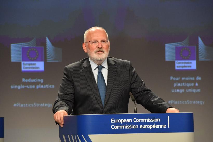 Frans Timmermans, in Parlamentul European: &quot;Climatul necesar pentru reformă s-a deteriorat din cauza protocoalelor secrete între procuratură şi serviciile de informaţii&quot;