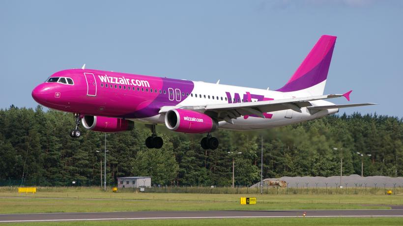 Wizz Air schimbă politica de bagaje de la 1 noiembrie. Pasagerii vor plăti în plus