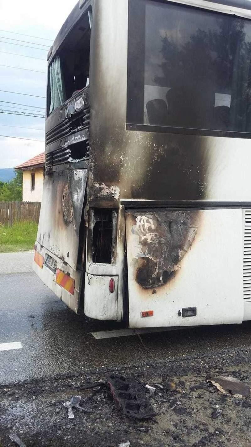 Alertă în Cluj: Incendiu la un autocar cu 29 de persoane