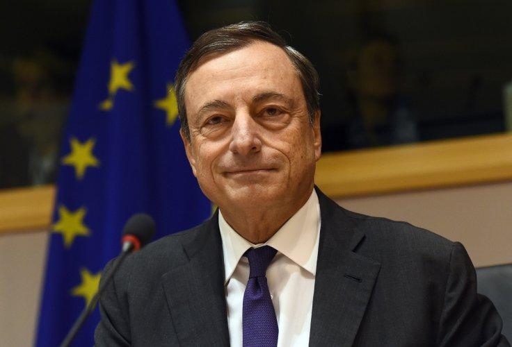 Italia trebuie 'să se calmeze' şi să înceteze să pună euro sub semnul întrebării, susţine Mario Draghi