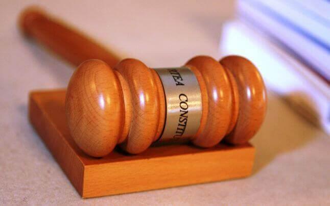 Curtea Constituţională a admis sesizarea lui Iohannis privind modificările aduse legii Curţii de Conturi