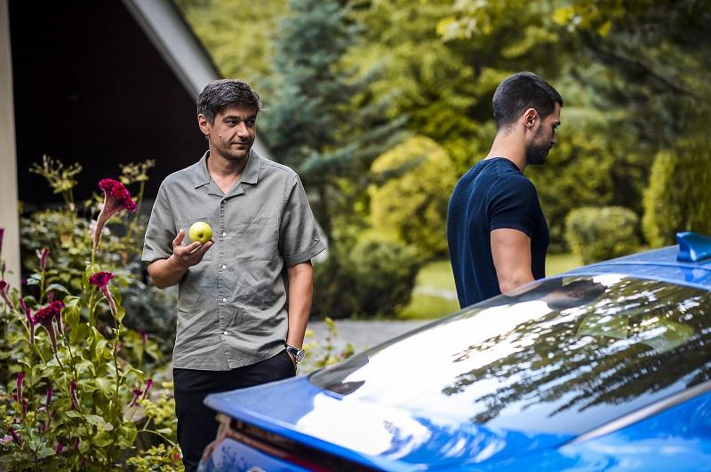 Fructul oprit sezonul 2 episodul 8. Ana, către Petru:  “Te-am abandonat o dată, nu mai fac greșeala asta!” 18635420