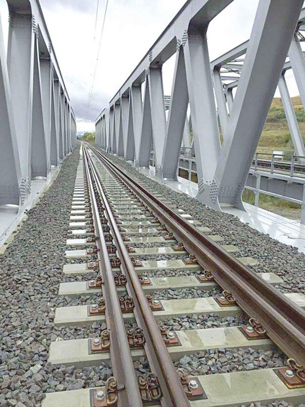 CFR SA realizează lucrări de întreţinere la trecerea la nivel cu calea ferată din zona staţiei Eforie Nord