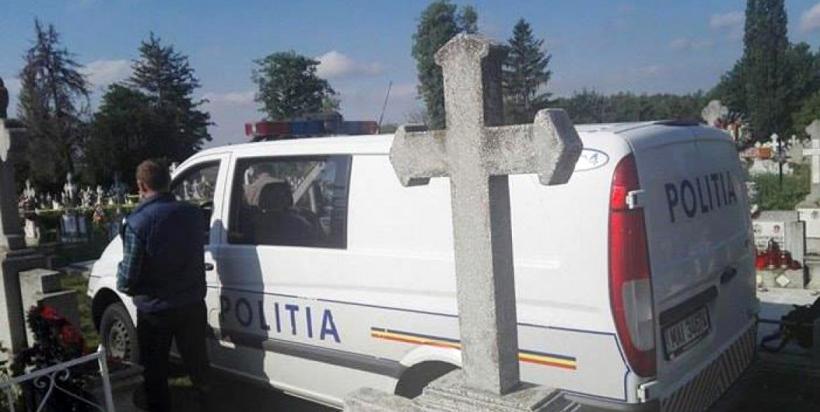 Caz teribil la Galaţi! Un tânăr a fost reţinut de polițiști după ce a tâlhărit o femeie în cimitir