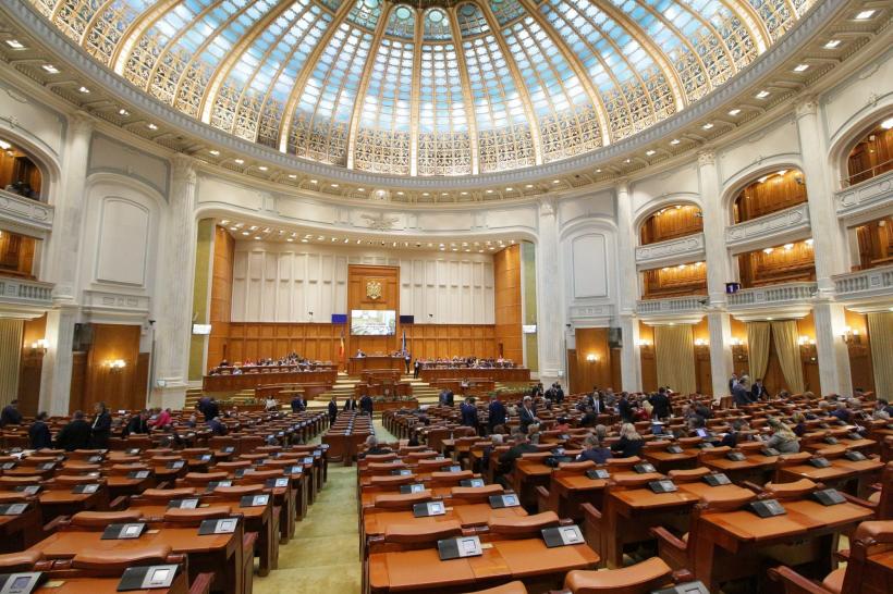 Camera Deputaţilor a adoptat Legea offshore