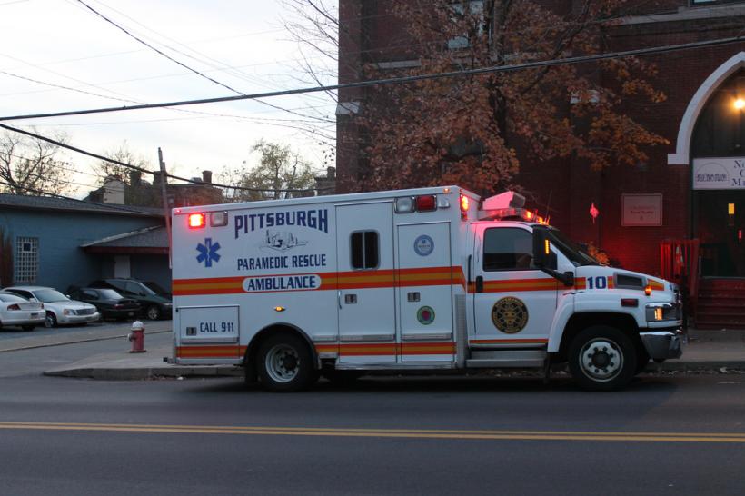 Cel puțin patru morți într-un schimb de focuri în apropierea unei sinagogi din Pittsburgh