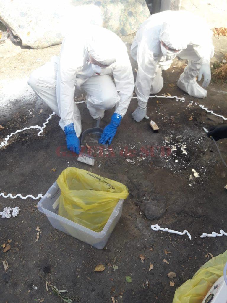 Vâlcea: Cinci kilograme de substanță suspectă, posibil mercur, găsite la o ghenă de gunoi din Râmnicu Vâlcea