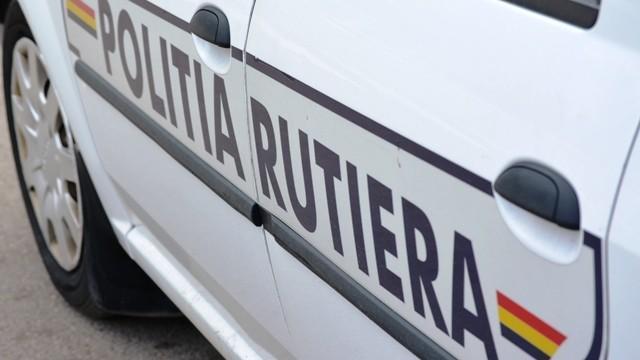 Hunedoara: Un şofer de pe un microbuz şcolar a fost prins băut la volan