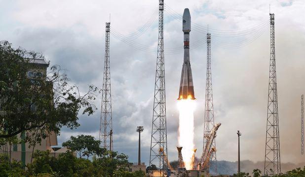 Un satelit meteorologic de 4 tone, lansat marţi la bordul unei rachete Soyuz