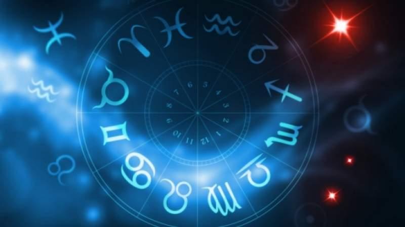 Horoscop zilnic 6 noiembrie 2018: Vărsătorii au o zi plină de surprize frumoase