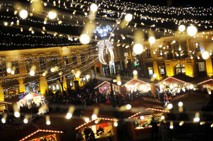 Târgul de Crăciun de la Sibiu începe pe 16 noiembrie cu un spectacol susţinut de Paula Seling