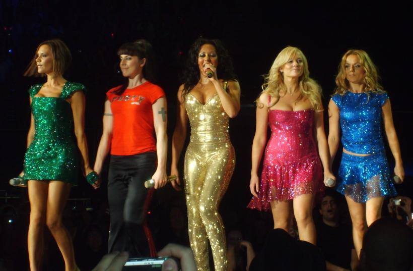Trupa Spice Girls se reuneşte, însă fără Victoria Beckham