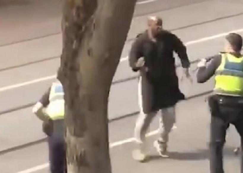 Atac pe străzile din Melbourne! Cel puţin o persoană a murit şi mai multe au fost rănite