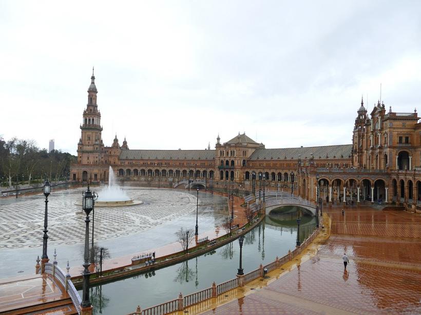 Atenționare de călătorie MAE: Regatul Spaniei - Cod portocaliu de vânt și precipitații în Comunitatea Andaluzia