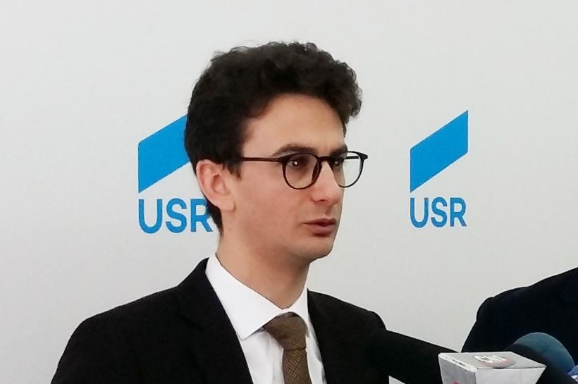 Iulian Bulai (USR): Iordache a făcut din nou un gest obscen, la adresa doamnei Turcan